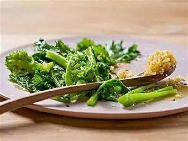 隔夜菜不能吃嗎?醫生解釋:除了這3種,其他或可放心吃 隔夜菜不能吃嗎?醫生解釋:除了這3種,其他或可放心吃