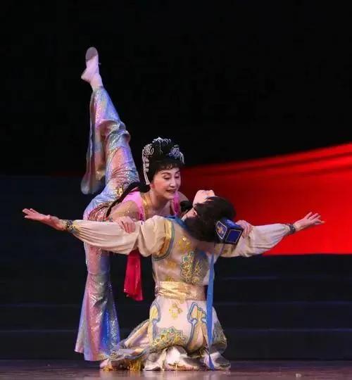 中國8位舞蹈大家:毒舌金星勉強排第五,楊麗萍只能排第三 中國8位舞蹈大家:毒舌金星勉強排第五,楊麗萍只能排第三