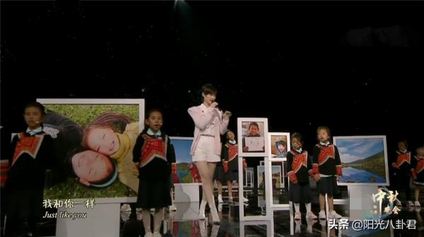 中秋晚會女星鏡頭:劉詩詩古裝搶眼,薇婭儀態絕,歐陽娜娜小清新 中秋晚會女星鏡頭:劉詩詩古裝搶眼,薇婭儀態絕,歐陽娜娜小清新