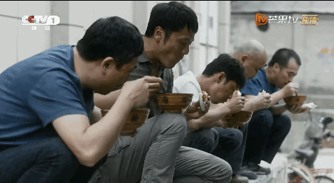 32屆華鼎獎神仙打架:黃軒“槓”上於和偉,孫儷再遇閆妮“糟心” 32屆華鼎獎神仙打架:黃軒“槓”上於和偉,孫儷再遇閆妮“糟心”