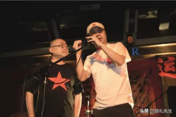 假唱被拆穿卻絕不認錯？9位假唱翻車的明星，一個比一個離譜