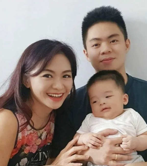 68歲&quot;最嫩奶奶&quot;走紅，穿&quot;JK制服&quot;買菜，不懼路人眼光：我穿衣自由