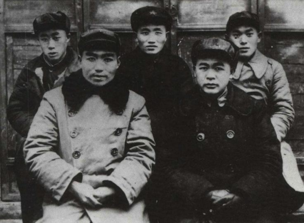 1955年授銜，他沒有官職軍銜，為何卻被毛主席特批享受元帥待遇？