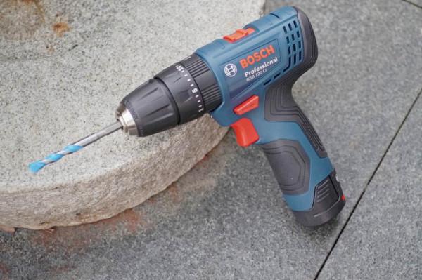 為什麼一套博世鋰電衝擊鑽套裝就能解決家裡的大多數安裝問題？