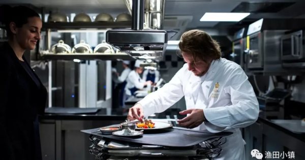 如何完成省錢的奢華遊，全球旅行家們的四城度假攻略