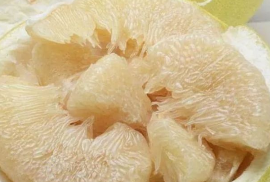 紅心柚子和白心柚子，哪個更有營養？別買錯了