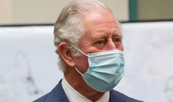 查爾斯出席Cop26峰會,登臺演講險些絆倒,恢復平衡後臉漲得通紅 查爾斯出席Cop26峰會,登臺演講險些絆倒,恢復平衡後臉漲得通紅