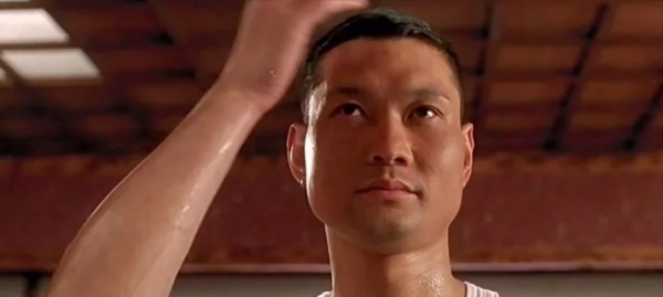 周比利:唯一世界級華人拳王,打傷李連杰踢飛吳京,卻被迫退圈 周比利:唯一世界級華人拳王,打傷李連杰踢飛吳京,卻被迫退圈