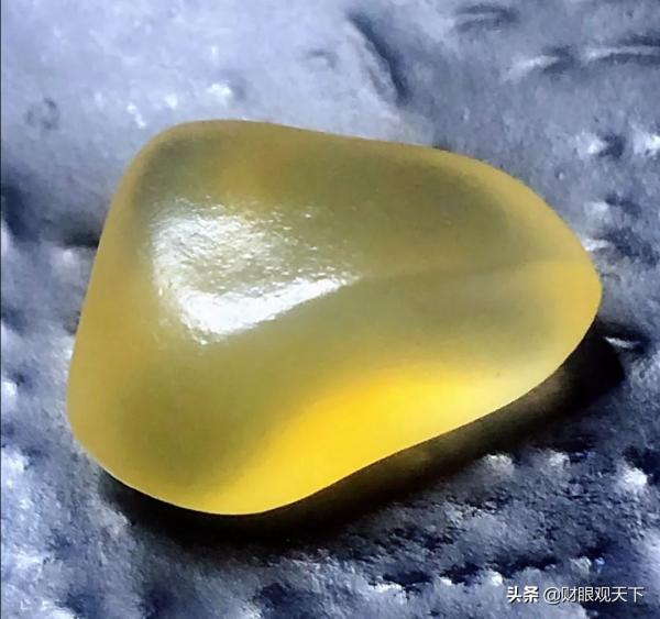 來新疆 我帶你撿石頭