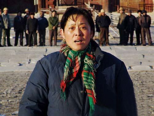 倪萍的兒子虎子:艱辛的求醫路背後,是媽媽的白髮和心痛 倪萍的兒子虎子:艱辛的求醫路背後,是媽媽的白髮和心痛