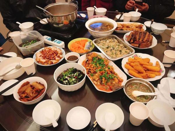 飯局中，三種人大多偽善，多個心眼錯不了