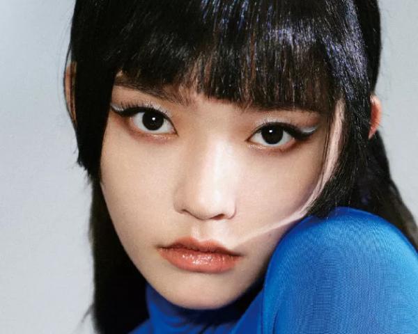 鞏俐第一次上《VOGUE》造型就翻車了？網友：我覺得很酷