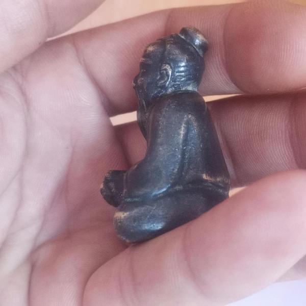 銅像一枚，各位老師點評，謝謝