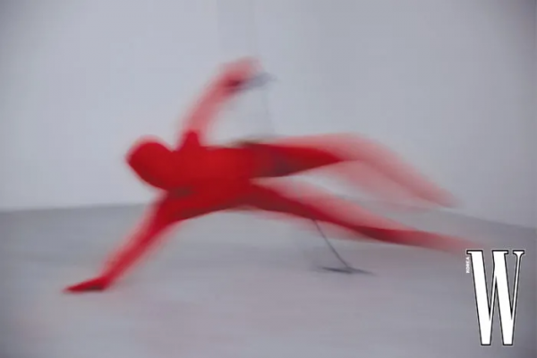 BLACKPINK拍封面被嘲&OpenCurlyDoubleQuote;摳圖打假現場&rdquo;？網友：韓國雜誌你沒有心