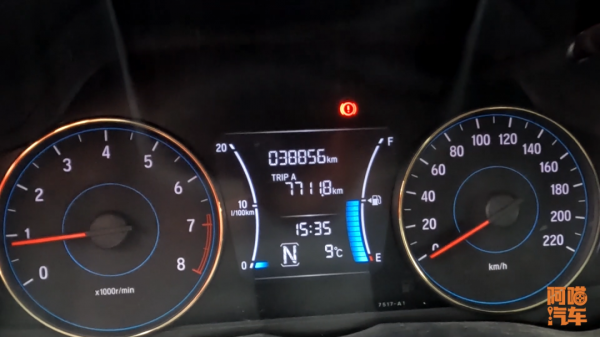 小姐姐去4S店保養差點被坑哭了，看喵哥出手，如何幫她省下一千多