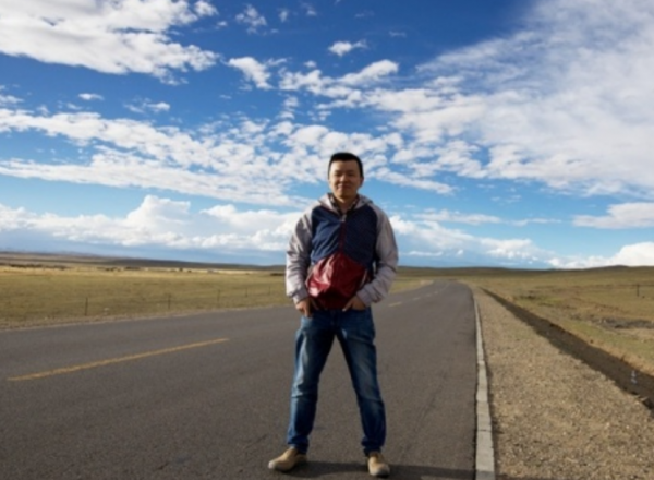 騰訊元老魏震：攢夠錢隱居紫蓬山，建200畝世外桃源，餵雞養羊
