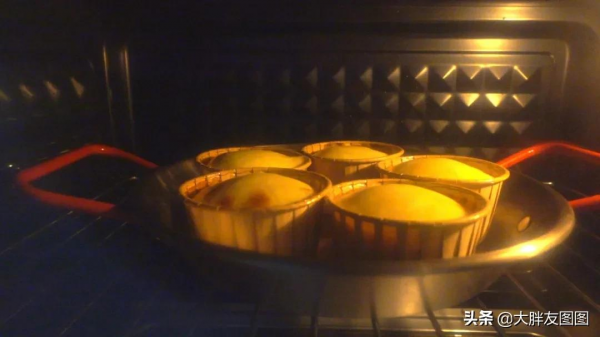 你有雞蛋嗎?試試做椰奶布丁,滑嫩嫩的,好吃過蛋撻 你有雞蛋嗎?試試做椰奶布丁,滑嫩嫩的,好吃過蛋撻