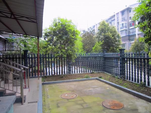 贈送閣樓的頂樓和帶花園的一樓，哪個更好？建築專家給出專業回覆