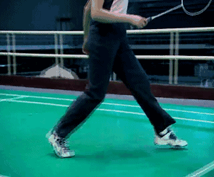 步法如何調整，才能最大限度救球？學會被動步法，讓球場再無死角