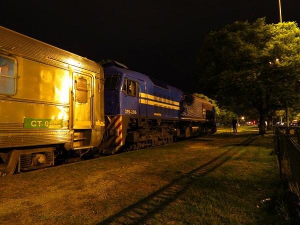 帶著車輪的聲音在阿根廷乘火車旅行。緩慢但浪漫 帶著車輪的聲音在阿根廷乘火車旅行。緩慢但浪漫