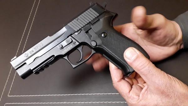 兜兜轉轉18年，NP22手槍終於獲得&OpenCurlyDoubleQuote;戶口&rdquo;，有望取代眾多警用手槍