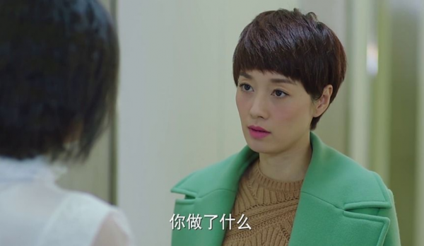 遠離格格巫下巴、發麵饅頭臉，優雅老去才是中年女星最美的狀態