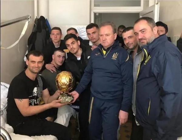 悲劇，金球獎得主加入戰鬥，曾代表蘇聯出戰歐洲盃決賽和世界盃