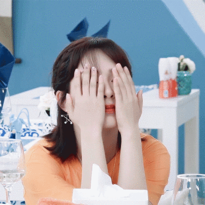 “精緻”美女秒變“人皮面具”楊超越丟掉眉毛,簡直太嚇人了 “精緻”美女秒變“人皮面具”楊超越丟掉眉毛,簡直太嚇人了