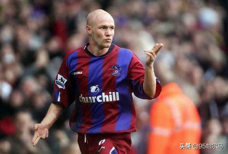 罰丟聯賽盃點球被清洗,單賽季打進11粒點球進入三獅軍團 罰丟聯賽盃點球被清洗,單賽季打進11粒點球進入三獅軍團