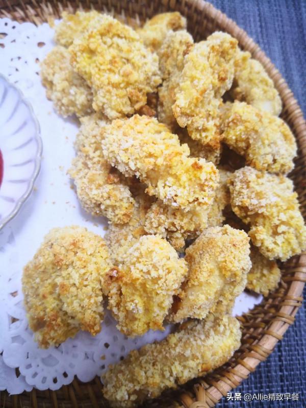 雞胸肉再出新美食，用自制麵包糠做無油版雞米花，外酥裡嫩，真香