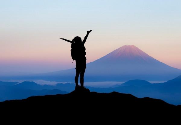 不登高望誰知東流海樣深 不登高望誰知東流海樣深