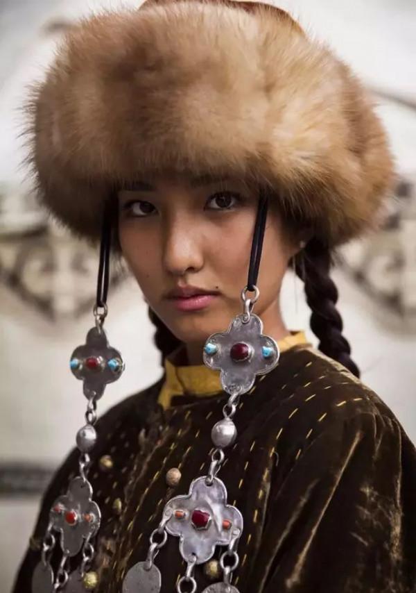 成年人玩得這麼野，小心把命都玩丟了