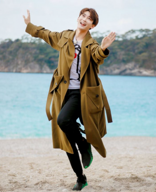 內娛“姨”化的男星巔峰PK，誰成了大媽，誰又讓人噴飯？