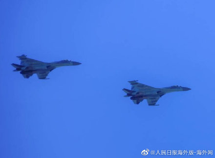 美媒：美俄軍機上週發生3次危險接近 最近距離僅約1&period;5米