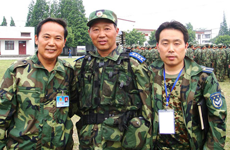 汶川地震,所有外國記者注視著中國特種部隊,15名空降兵果斷跳下 汶川地震,所有外國記者注視著中國特種部隊,15名空降兵果斷跳下