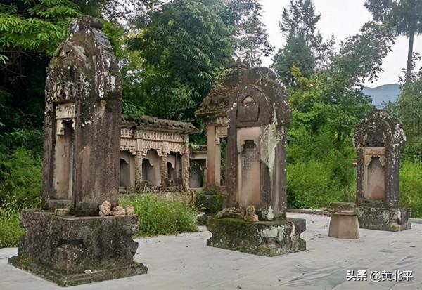 四川省巴中市通江縣古寧寨,劉氏墓碑林才是這座神秘古寨的精髓 四川省巴中市通江縣古寧寨,劉氏墓碑林才是這座神秘古寨的精髓