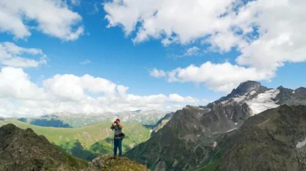 50歲我成了單身,悲傷過後我選擇徒步旅行,放過自己才能重生 50歲我成了單身,悲傷過後我選擇徒步旅行,放過自己才能重生