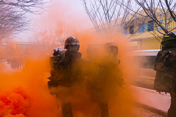開訓！寒冬雪鑄鐵血兵