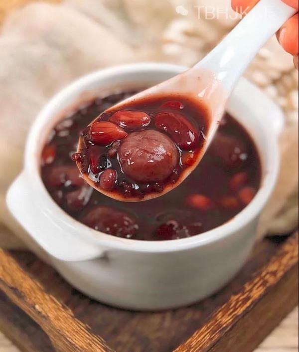 這一碗頂十碗補藥，常喝滋補養生又養顏！快收藏