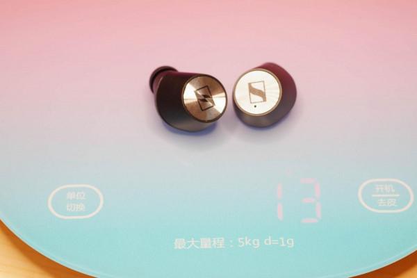 不同時期不同價位,四副藍芽耳機橫向對比,猜猜誰的價效比最高 不同時期不同價位,四副藍芽耳機橫向對比,猜猜誰的價效比最高