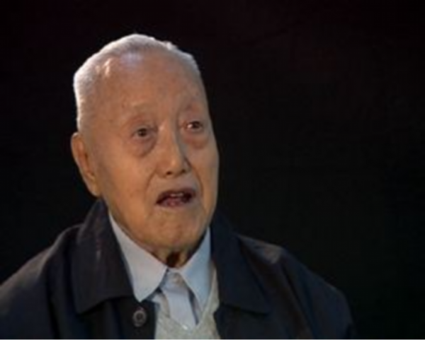 1947年陳賡送卡賓槍，毛主席警告高富有：敢要一支，我就撤你的職