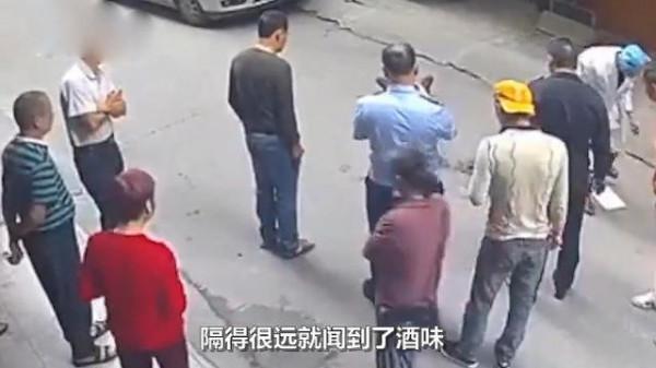 廣西70歲退伍老兵，遭22歲男子毆打致死，家屬拿死刑判決告慰老人