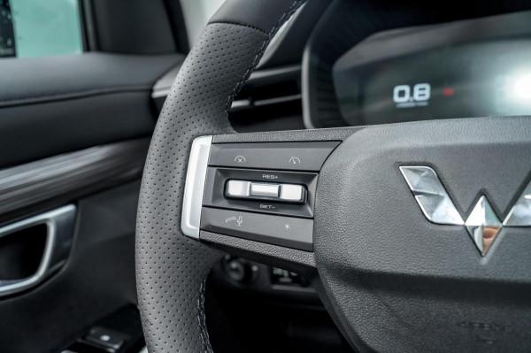 想買10萬級品質好的SUV，不妨看看這兩款，油耗低、空間大、安全