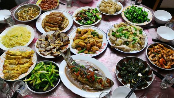 除夕年夜飯，牢記吃4樣美食，寓意幸福美滿，祈福納福好運來