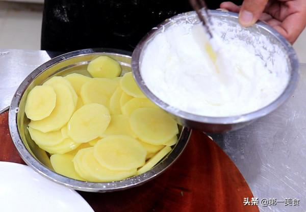 比烤肉還好吃的孜然土豆片，香辣軟糯，開胃又下飯，一盤不夠吃