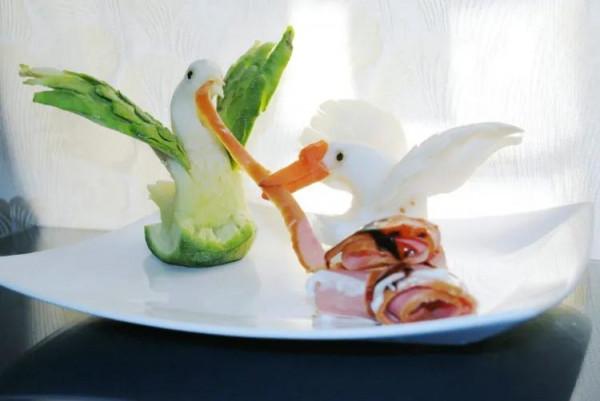 奇花異果有限公司年會（近百位奇花異果參加了本次年會）