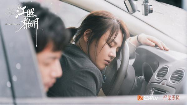 近期陸劇熱度榜TOP10，《鏡雙城》才3&period;8分