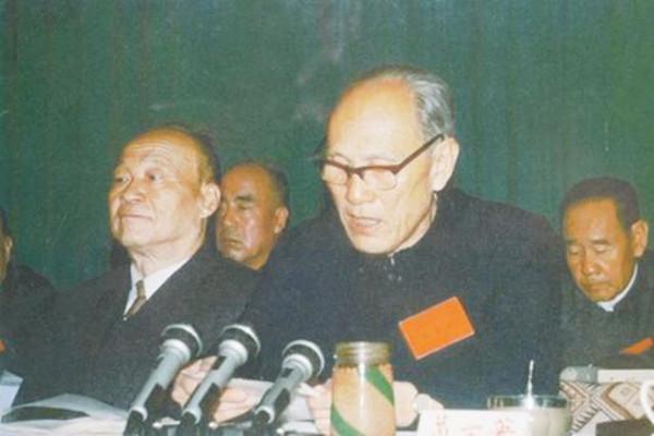 他17歲入黨在後方抗日,後來擔任甘肅省委副書記,努力讓甘肅脫貧 他17歲入黨在後方抗日,後來擔任甘肅省委副書記,努力讓甘肅脫貧