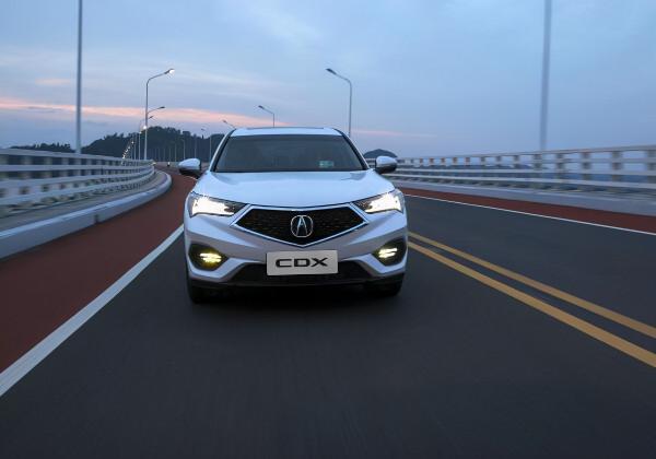 駕駛感受堪比效能車 謳歌CDX、寶馬X2