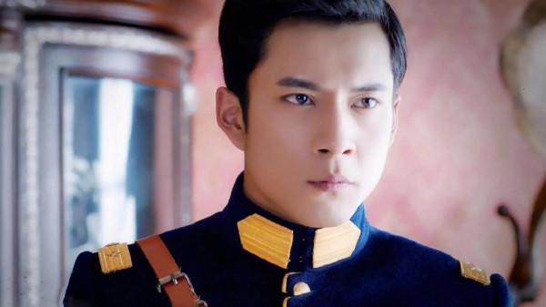 六位“硬漢”接班人,個個陽剛之氣十足,不再油頭粉面,濃妝淡抹 六位“硬漢”接班人,個個陽剛之氣十足,不再油頭粉面,濃妝淡抹